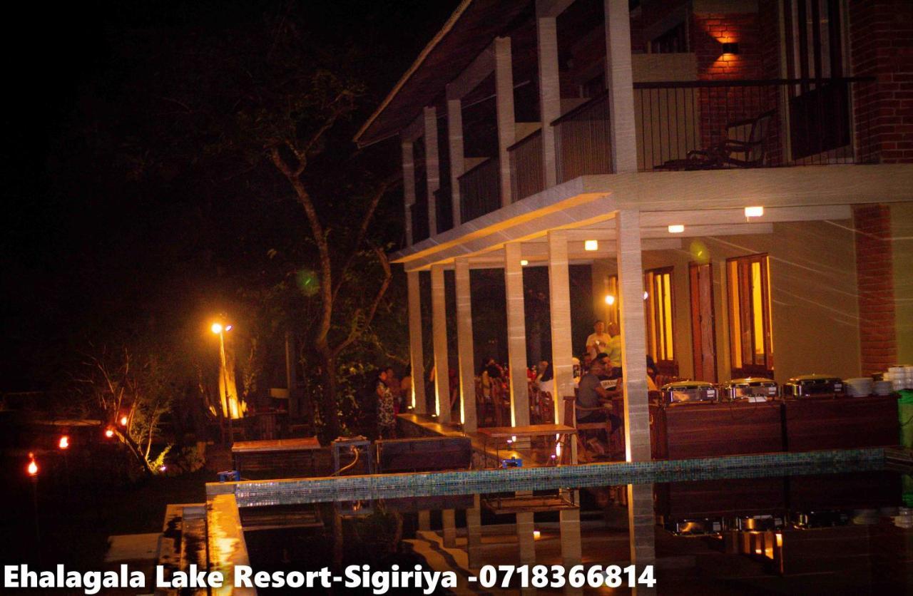 Ehalagala Lake Resort 시기리야 외부 사진