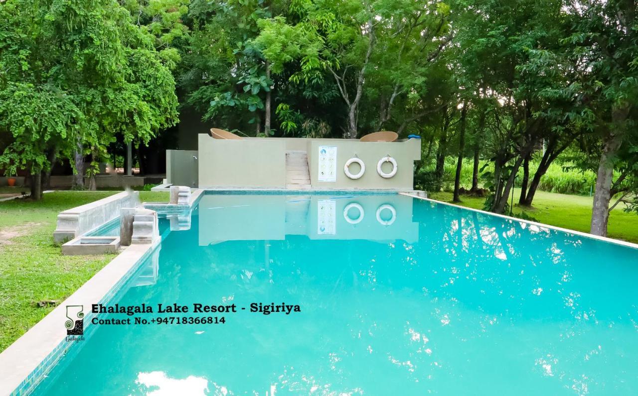 Ehalagala Lake Resort 시기리야 외부 사진