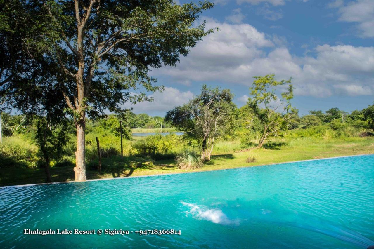 Ehalagala Lake Resort 시기리야 외부 사진