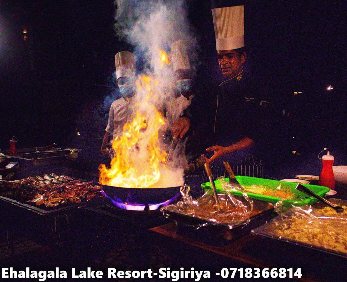 Ehalagala Lake Resort 시기리야 외부 사진