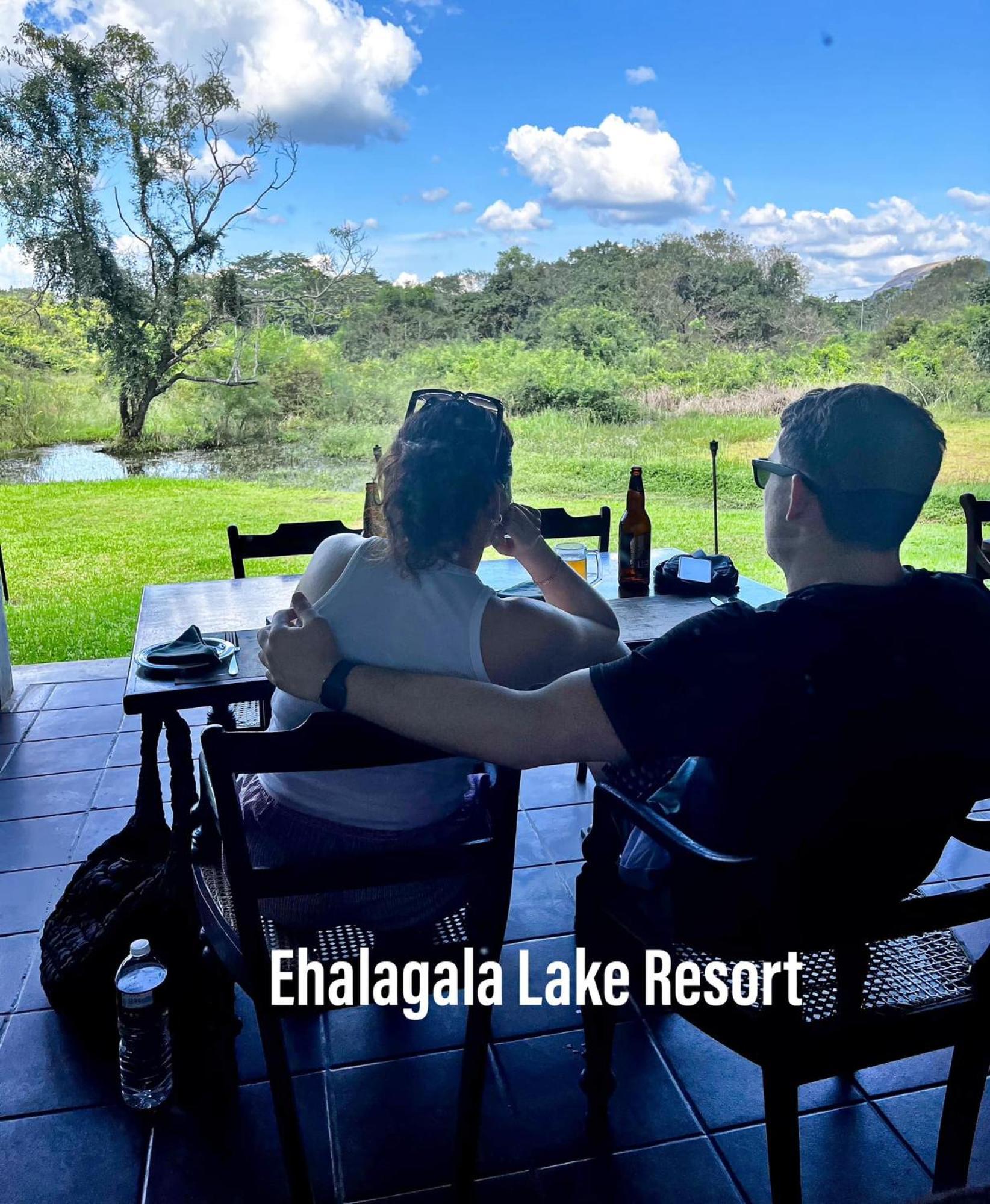 Ehalagala Lake Resort 시기리야 외부 사진