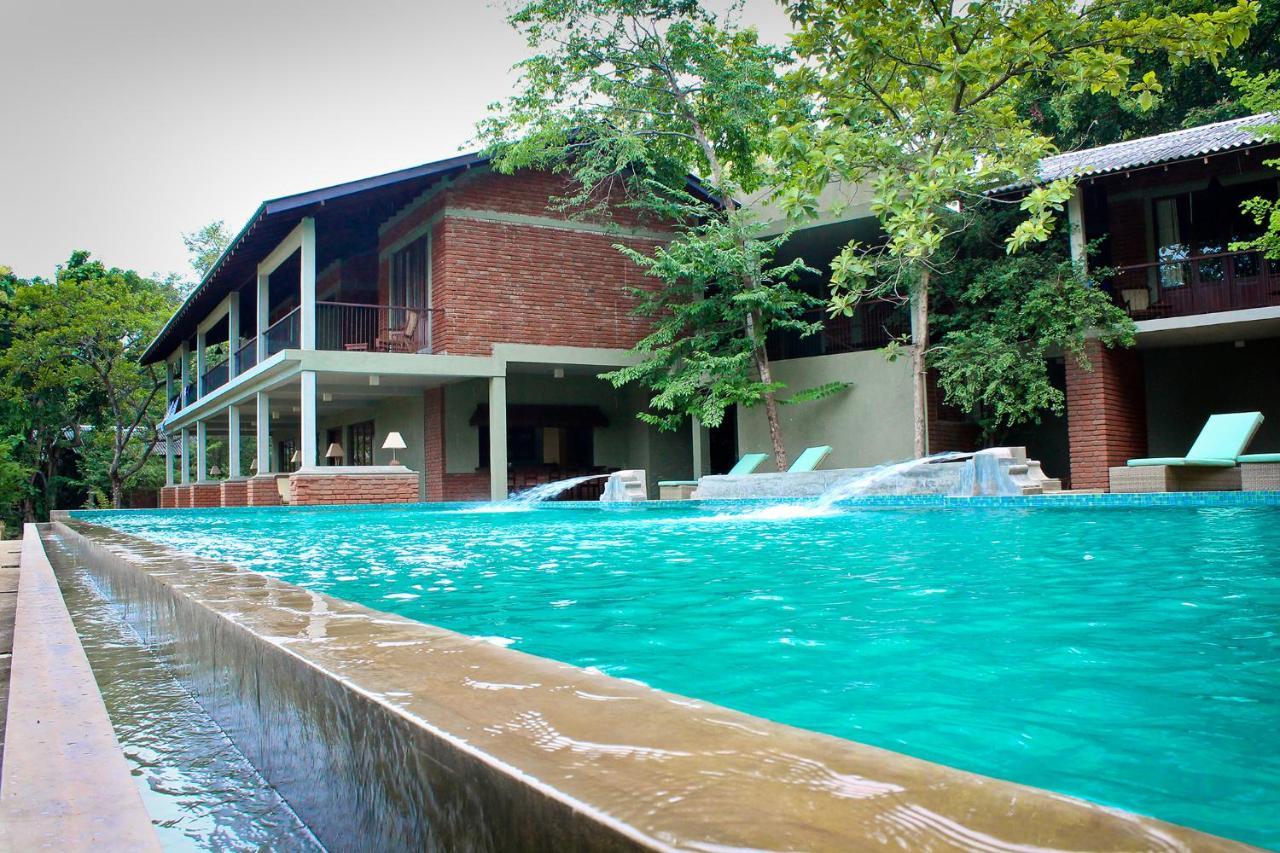 Ehalagala Lake Resort 시기리야 외부 사진